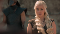 extant_GameOfThrones_6x09-BattleOfTheBastards_0394