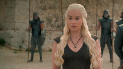 extant_GameOfThrones_6x09-BattleOfTheBastards_0448