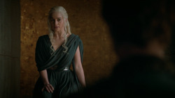 extant_GameOfThrones_6x09-BattleOfTheBastards_2948