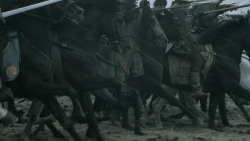 extant_GameOfThrones_6x09-BattleOfTheBastards_3873