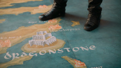 extant_GameOfThrones_7x01-Dragonstone_1858