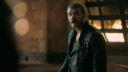 extant_GameOfThrones_7x01-Dragonstone_2473