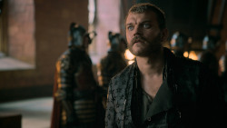 extant_GameOfThrones_7x01-Dragonstone_2574