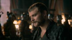 extant_GameOfThrones_7x01-Dragonstone_2601