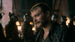 extant_GameOfThrones_7x01-Dragonstone_2603