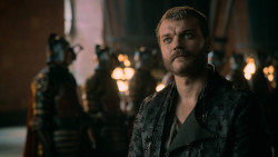 extant_GameOfThrones_7x01-Dragonstone_2701