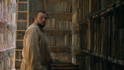 extant_GameOfThrones_7x01-Dragonstone_3021