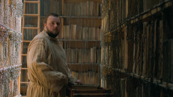 extant_GameOfThrones_7x01-Dragonstone_3024