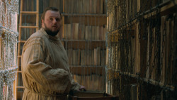 extant_GameOfThrones_7x01-Dragonstone_3032