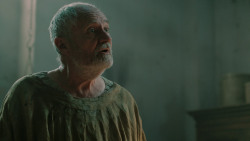 extant_GameOfThrones_7x01-Dragonstone_3240