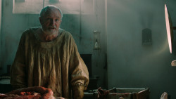 extant_GameOfThrones_7x01-Dragonstone_3310
