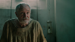 extant_GameOfThrones_7x01-Dragonstone_3340
