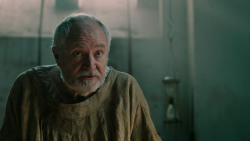 extant_GameOfThrones_7x01-Dragonstone_3355