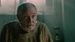 extant_GameOfThrones_7x01-Dragonstone_3370
