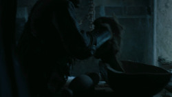 extant_GameOfThrones_7x01-Dragonstone_4350