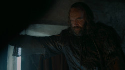 extant_GameOfThrones_7x01-Dragonstone_4787