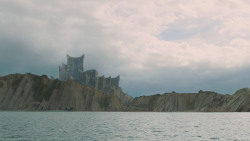 extant_GameOfThrones_7x01-Dragonstone_5492