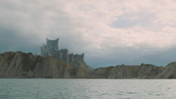 extant_GameOfThrones_7x01-Dragonstone_5495