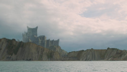 extant_GameOfThrones_7x01-Dragonstone_5512