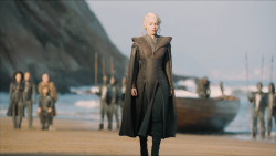 extant_GameOfThrones_7x01-Dragonstone_5609
