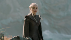 extant_GameOfThrones_7x01-Dragonstone_5701