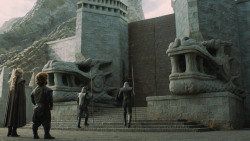 extant_GameOfThrones_7x01-Dragonstone_5728