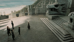 extant_GameOfThrones_7x01-Dragonstone_5766