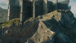 extant_GameOfThrones_7x01-Dragonstone_5807