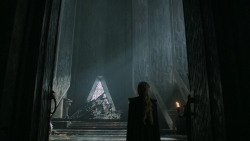 extant_GameOfThrones_7x01-Dragonstone_5893