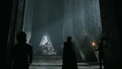 extant_GameOfThrones_7x01-Dragonstone_5899