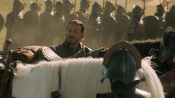 extant_GameOfThrones_7x04-TheSpoilsOfWar_0123