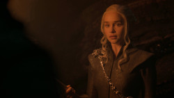 extant_GameOfThrones_7x04-TheSpoilsOfWar_2352
