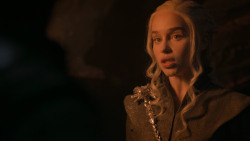 extant_GameOfThrones_7x04-TheSpoilsOfWar_2381