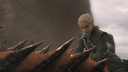 extant_GameOfThrones_7x04-TheSpoilsOfWar_4034