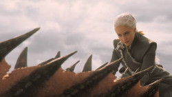 extant_GameOfThrones_7x04-TheSpoilsOfWar_4035