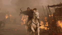 extant_GameOfThrones_7x04-TheSpoilsOfWar_4459
