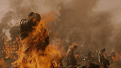 extant_GameOfThrones_7x04-TheSpoilsOfWar_4697
