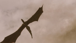 extant_GameOfThrones_7x04-TheSpoilsOfWar_4771