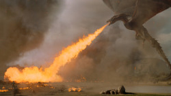 extant_GameOfThrones_7x04-TheSpoilsOfWar_4907