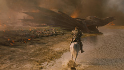extant_GameOfThrones_7x04-TheSpoilsOfWar_5009