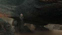 extant_GameOfThrones_7x07-TheDragonAndTheWolf_1516