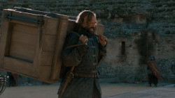 extant_GameOfThrones_7x07-TheDragonAndTheWolf_1957