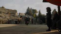 extant_GameOfThrones_7x07-TheDragonAndTheWolf_1964