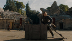 extant_GameOfThrones_7x07-TheDragonAndTheWolf_2010