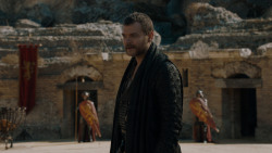 extant_GameOfThrones_7x07-TheDragonAndTheWolf_2377