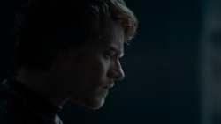 extant_GameOfThrones_7x07-TheDragonAndTheWolf_5073