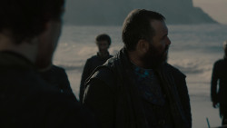 extant_GameOfThrones_7x07-TheDragonAndTheWolf_5278