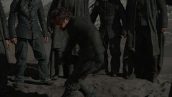 extant_GameOfThrones_7x07-TheDragonAndTheWolf_5423