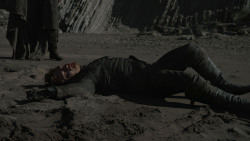 extant_GameOfThrones_7x07-TheDragonAndTheWolf_5444