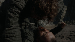 extant_GameOfThrones_7x07-TheDragonAndTheWolf_5501